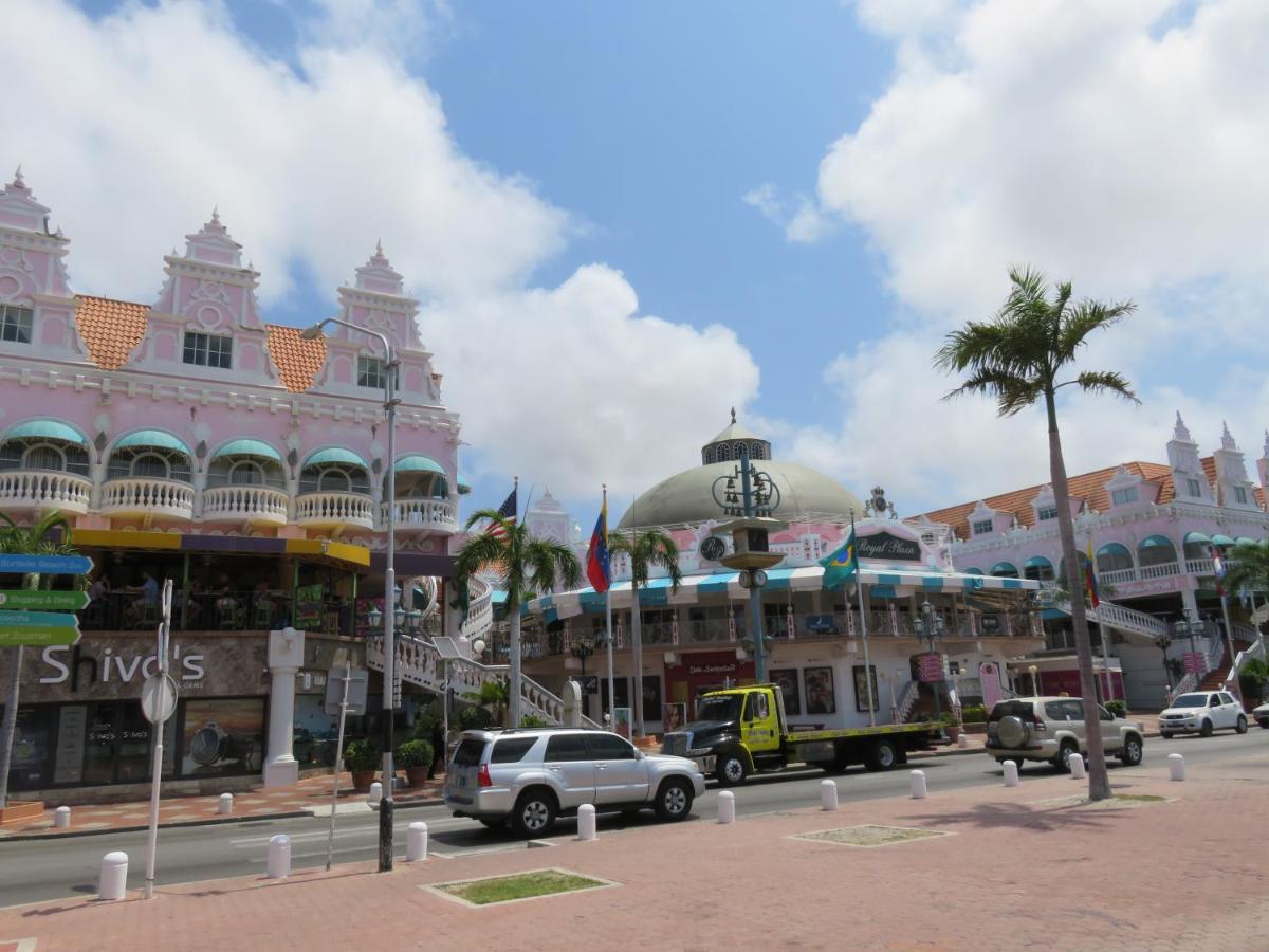 PALMITA Hotel Hostel Apartments Oranjestad Exterior foto