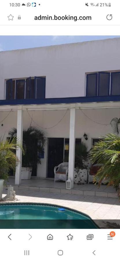 PALMITA Hotel Hostel Apartments Oranjestad Exterior foto